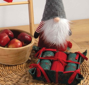 Χριστουγεννιάτικο Καλάθι με Ποτηρόπανα Σετ 3τμχ Nef-Nef Leaves Multi Χριστουγεννιάτικο Καλάθι με Ποτηρόπανα Σετ 3τμχ Nef-Nef Leaves Multi