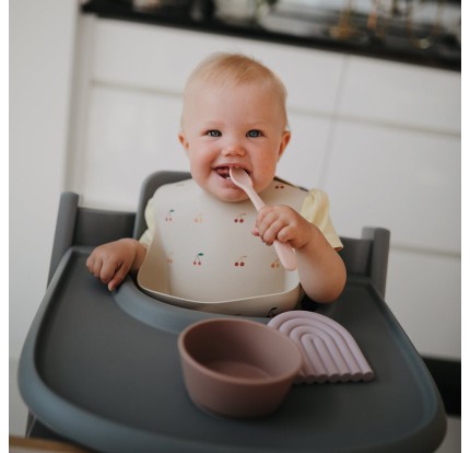 Σαλιάρα Σιλικόνης με Τσεπάκι Mushie Cherries