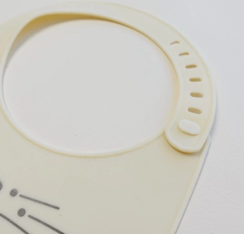 Σαλιάρα Σιλικόνης με Τσεπάκι Trois Kilos Sept Cat Ecru